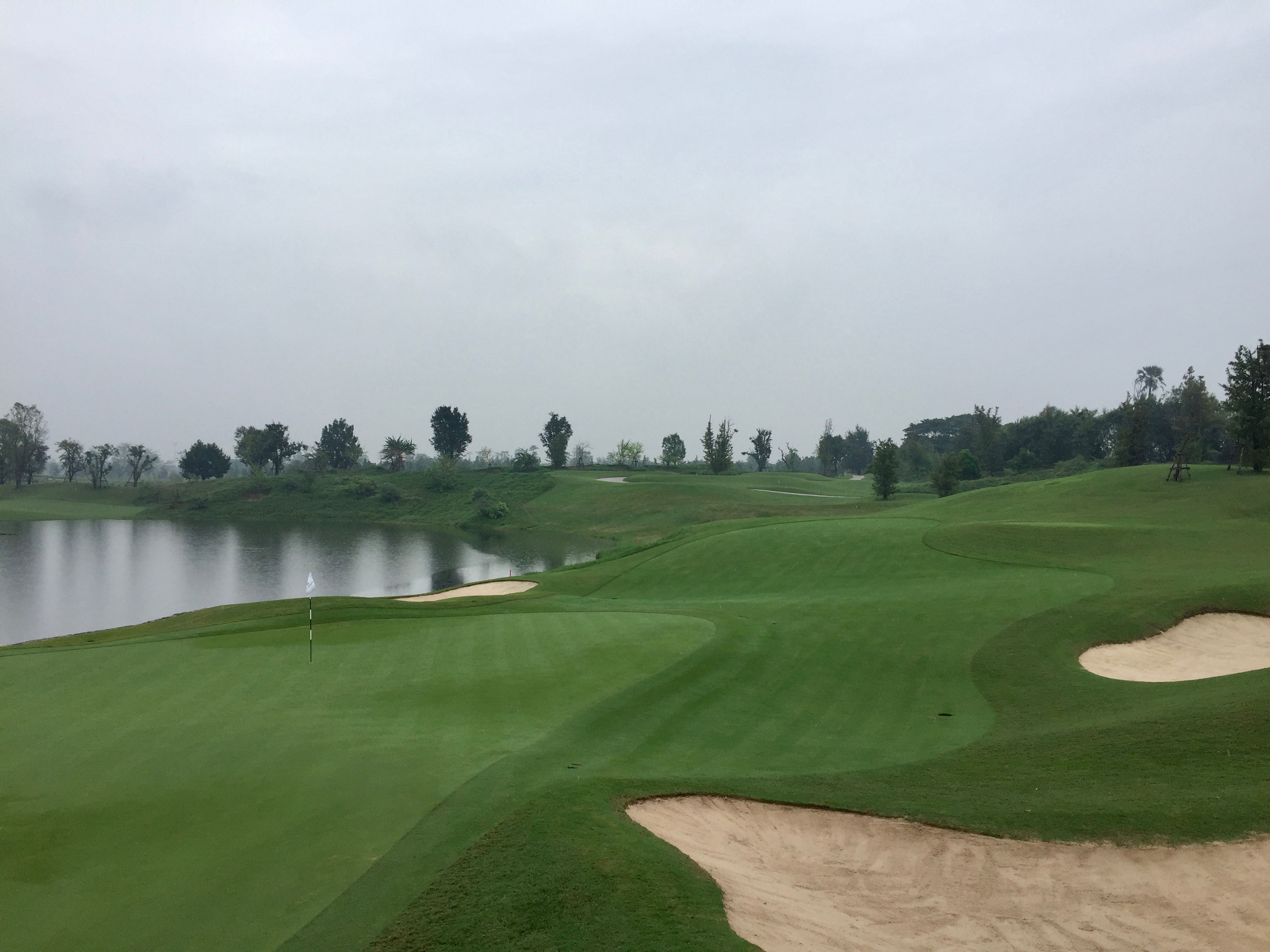 The par 3 2nd hole at Nikanti Golf Club